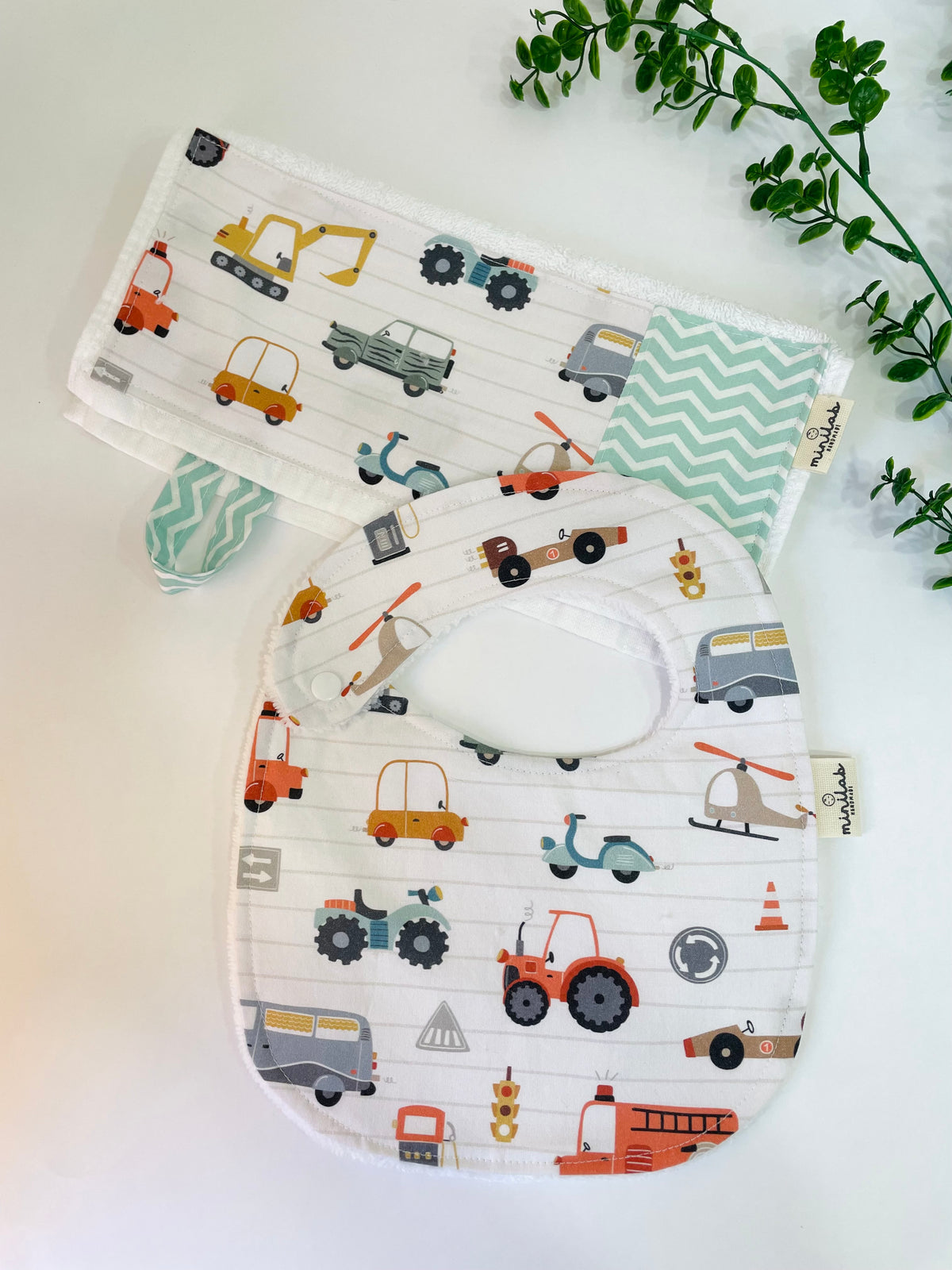 Bavaglino neonato 0-18 mesi e asciugamano 30x30cm 🚗 🚜