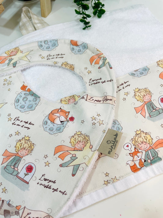 SET PICCOLO PRINCIPE Bavaglino 0-18 mesi e Asciugamano 30x30cm